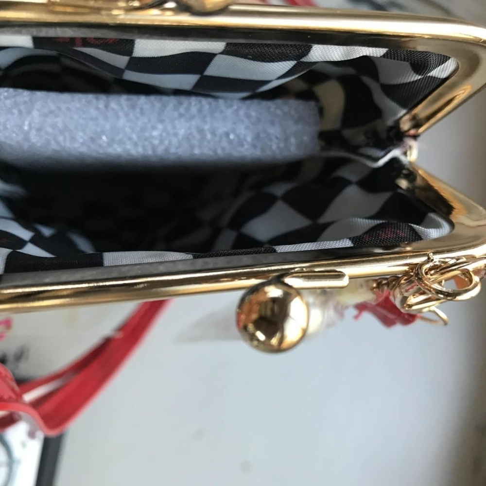 Chic Crossbody and Wallet Set - Picture 6 of 7